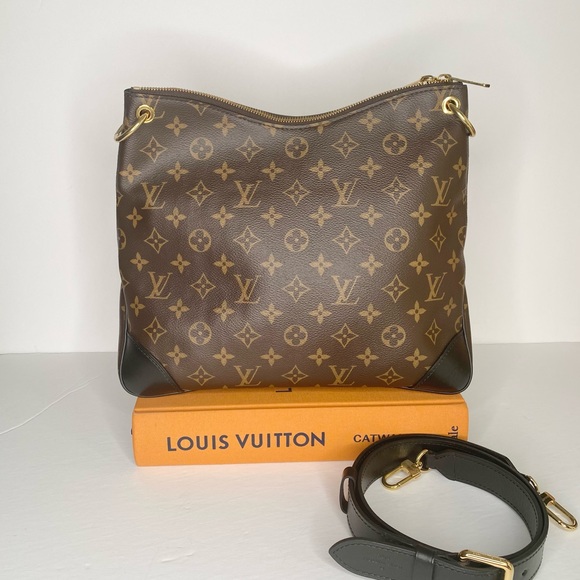 ❌SOLD❌ Louis Vuitton odeon crosssbody - Picture 2 of 15